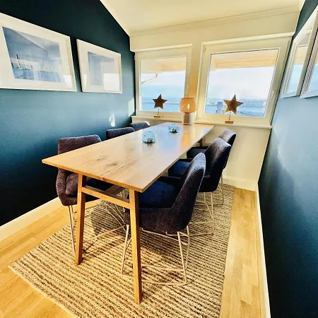 Apartment Berringer, Captainsroom, Direkt An Der Promenade Rostock